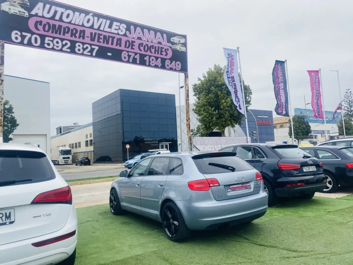 Audi A3 Sportback 2.0TDI S line edition DPF - 2