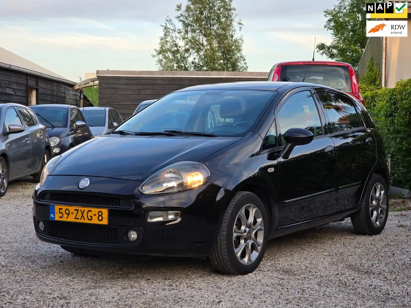 Fiat Punto Evo 0.9 TwinAir Lounge Clima/Cruise/Blue&Me Schwarz - 1