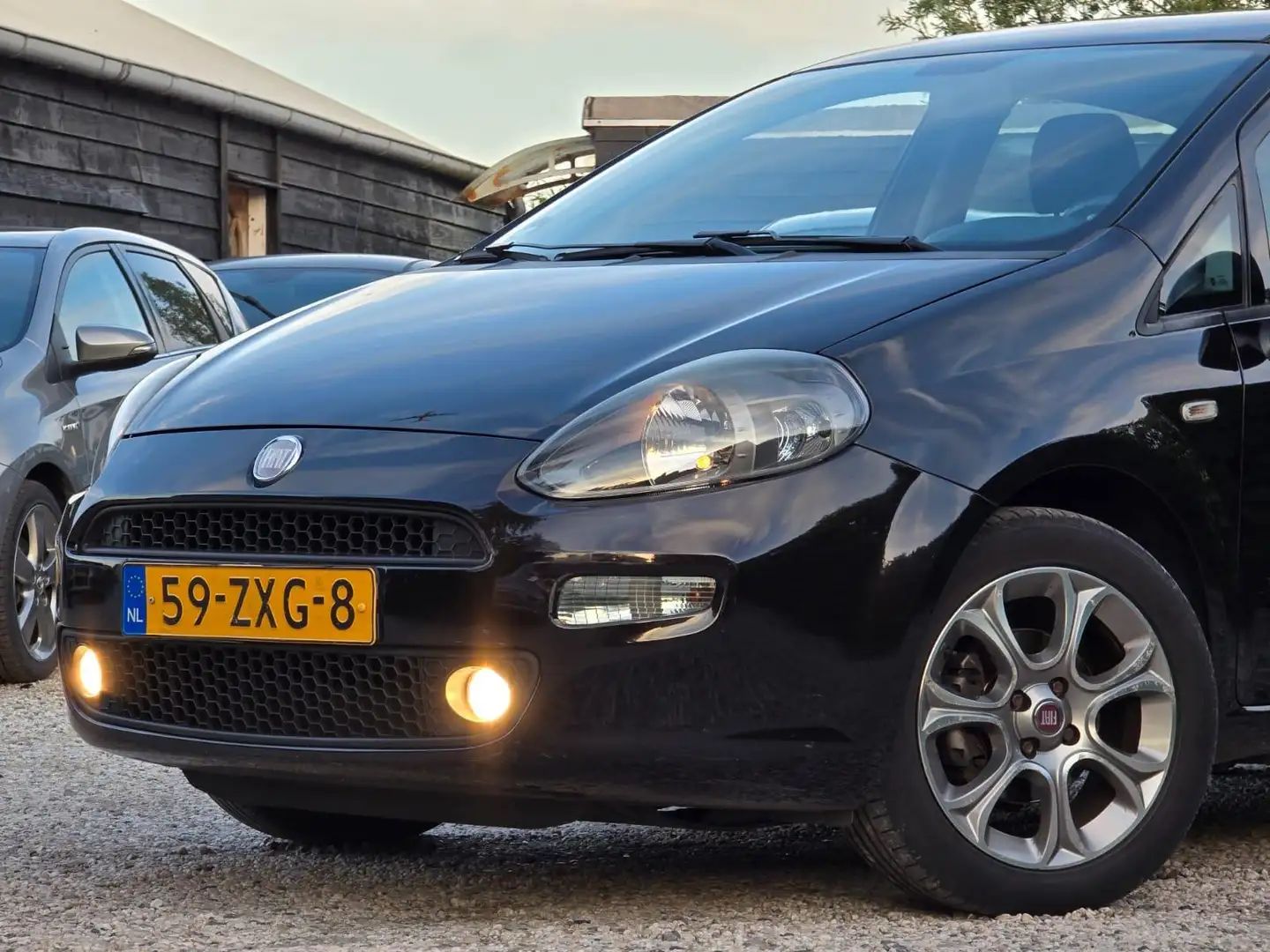 Fiat Punto Evo 0.9 TwinAir Lounge Clima/Cruise/Blue&Me Schwarz - 2