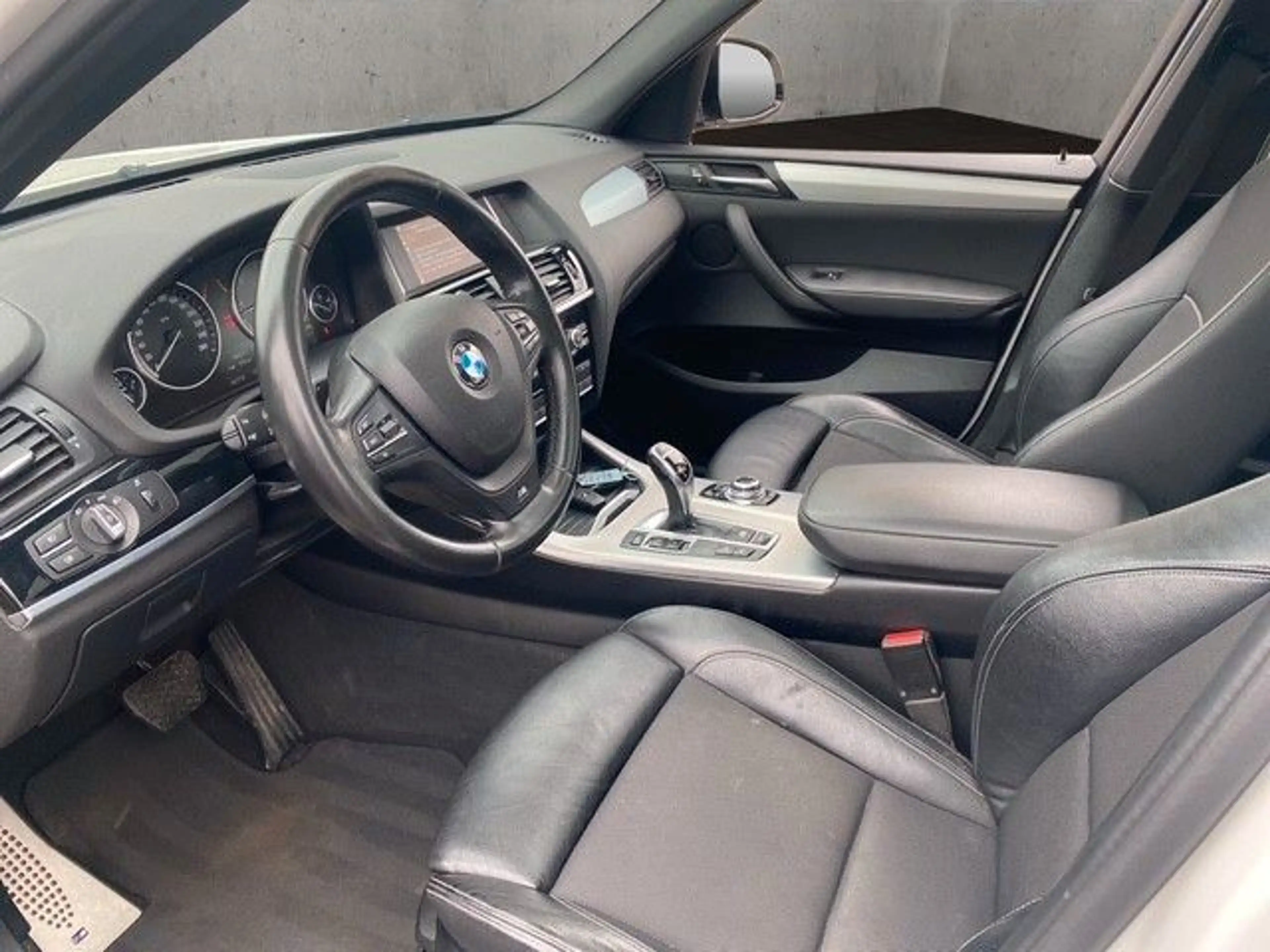 BMW X3 xDrive 30 d M-Sport — photo 10