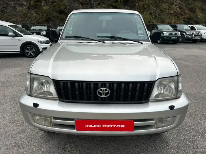 Toyota Land Cruiser 95 D4D 50 Aniver. 5p 2001, foto 3