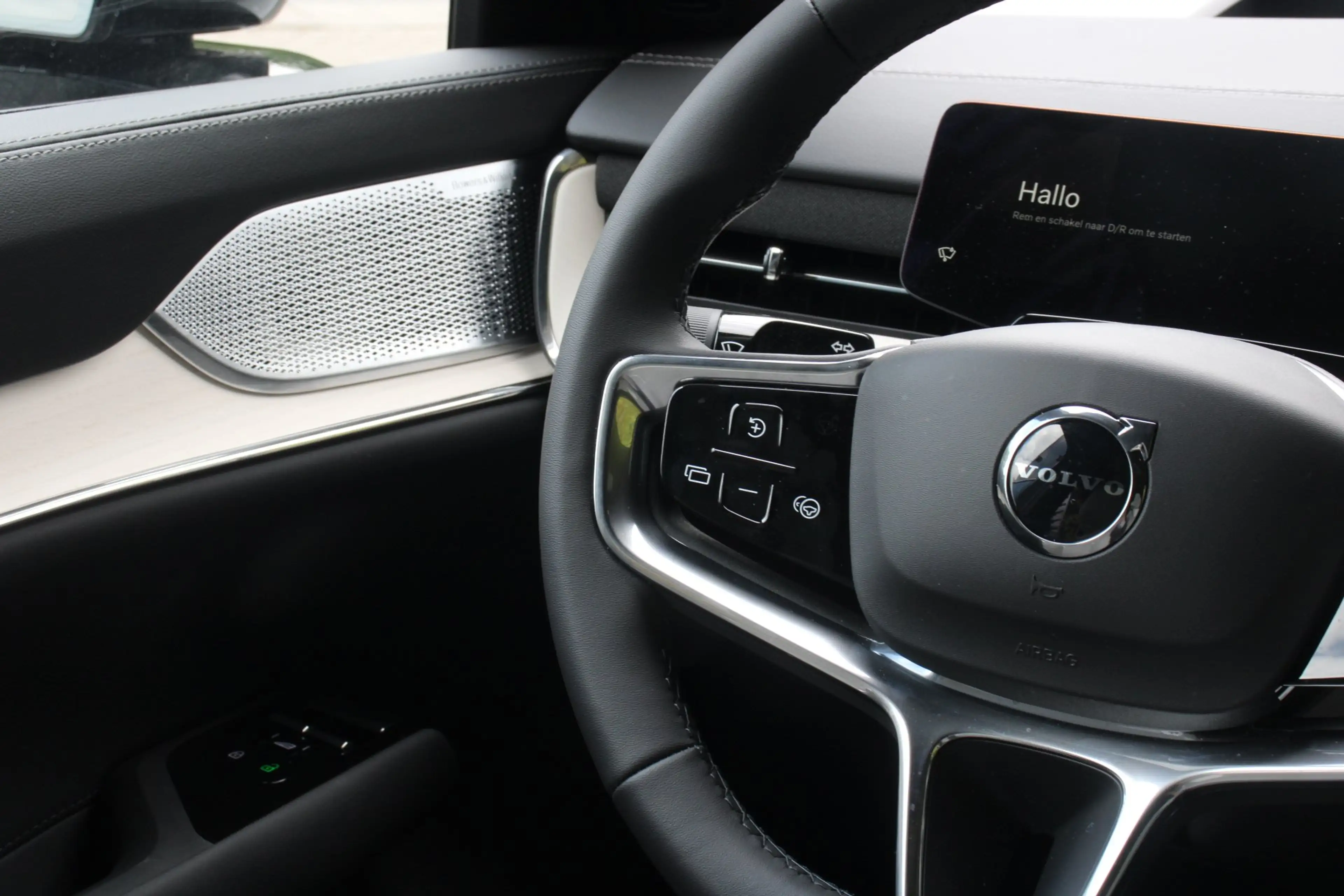 Volvo EX90 Twin Motor Ultra 7p. 111 kWh | Full Option! | Luch — photo 12