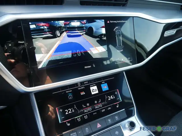 Audi A6 view 8