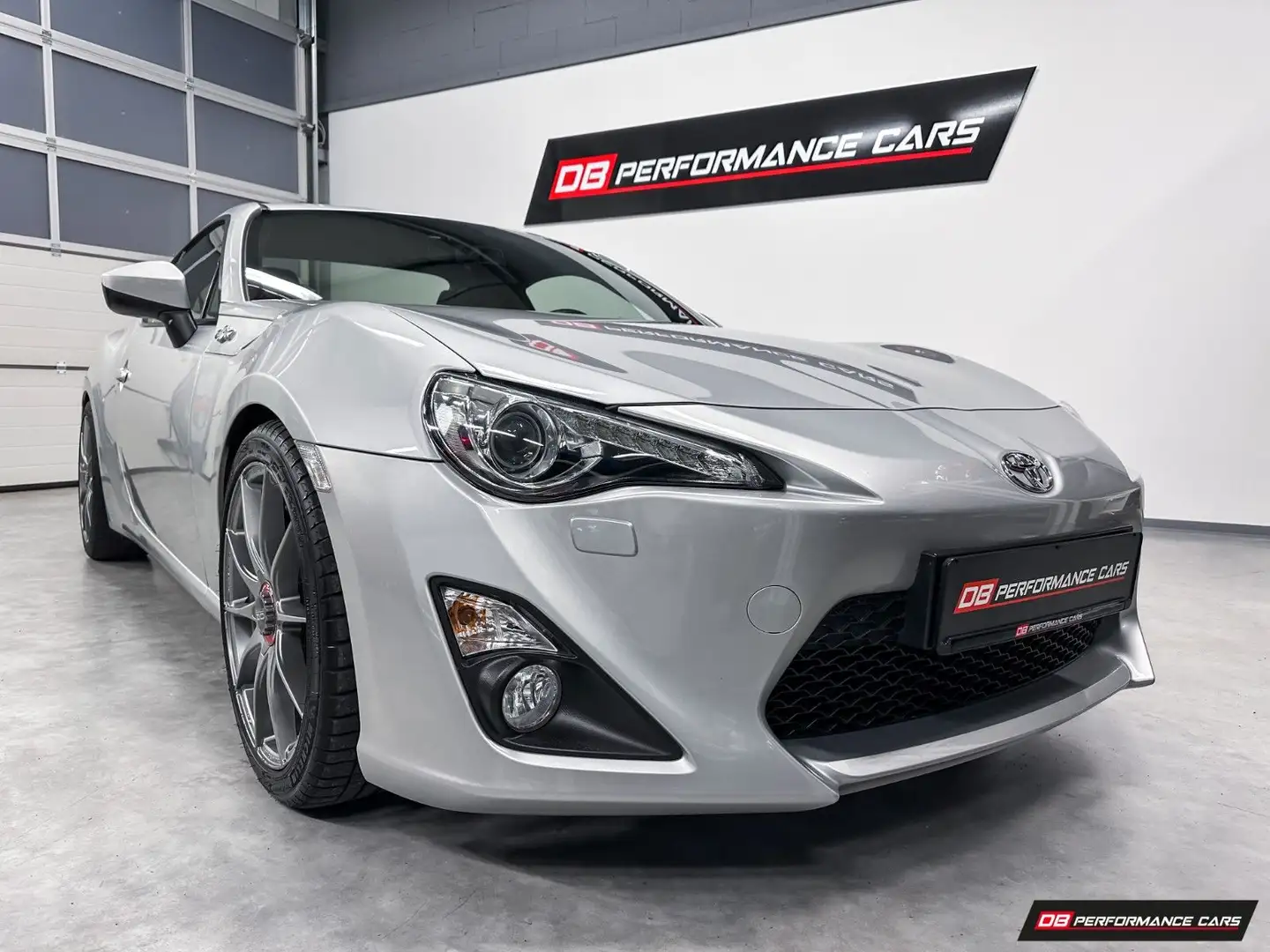Toyota GT86 top Zustand, wenig Kilometer, OZ Felgen Silber - 1