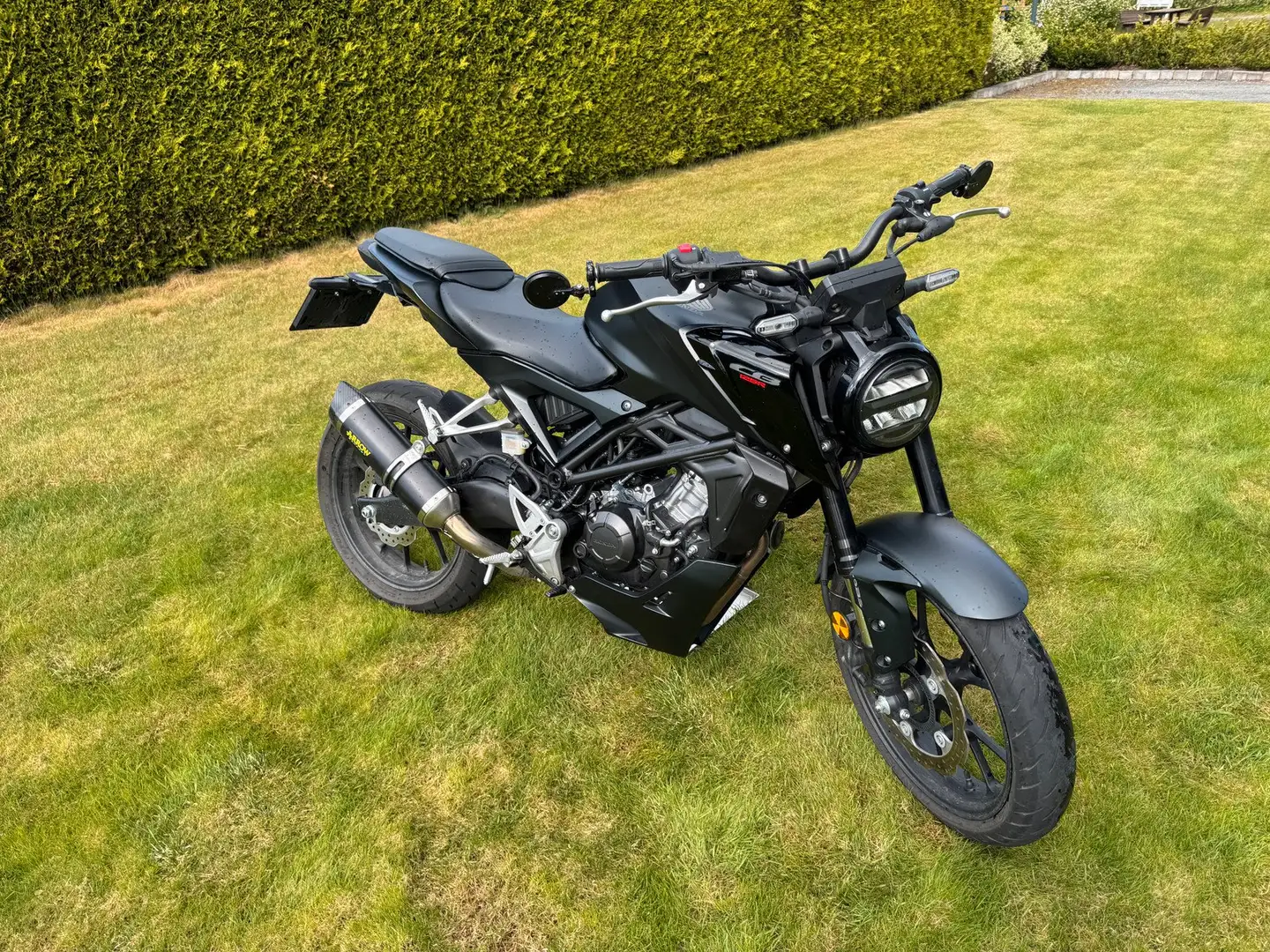 Honda CB 125 R Noir - 1