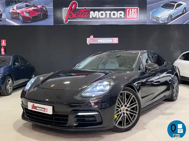 Porsche Panamera 4 e-Hybrid
