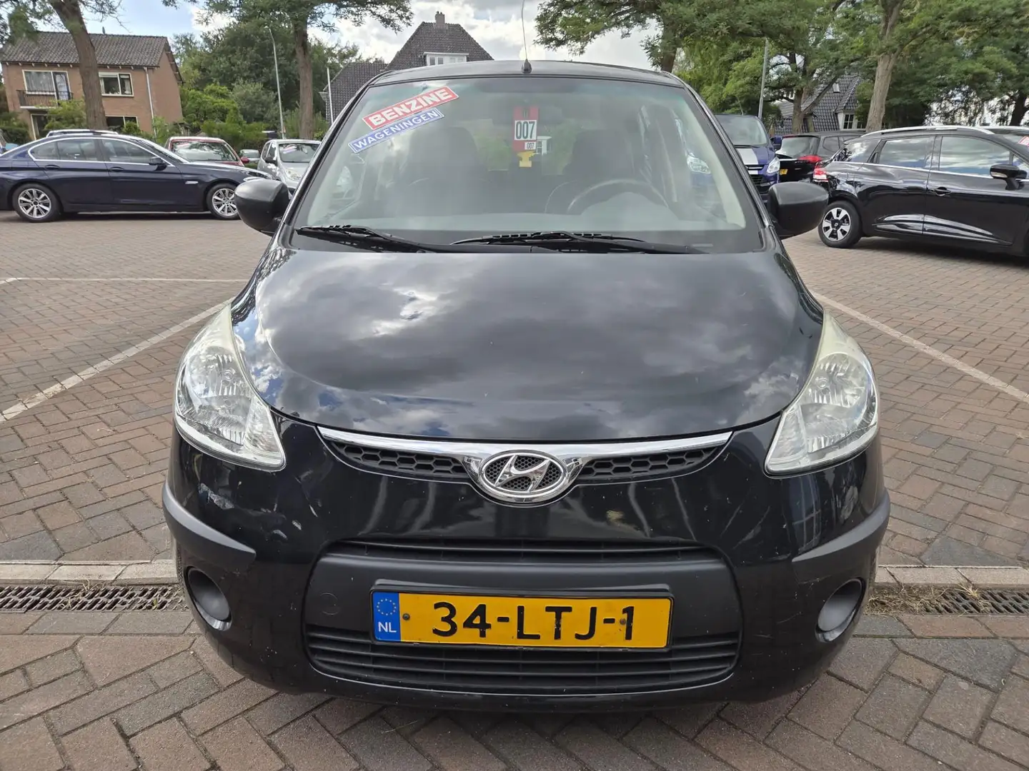 Hyundai i10 1.1 Active NETTE AUTO RIJDT EN SCHAKELT GOED Zwart - 2