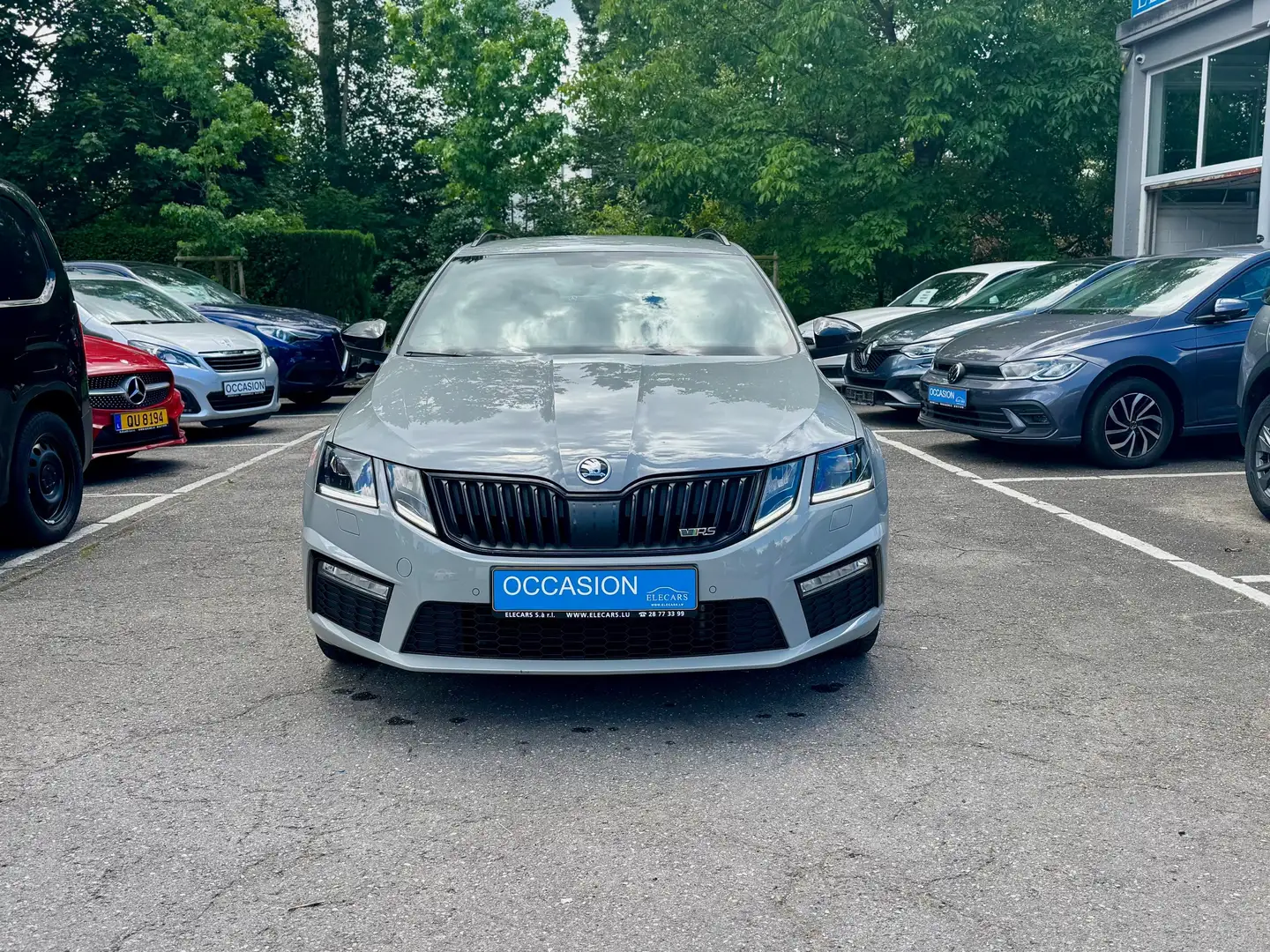 Skoda Octavia Combi 2.0 TDI 4x4 DSG RS Gris - 2