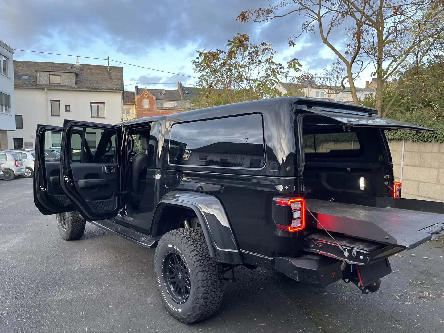 Jeep Gladiator 3.0V6 MultiJet AWD Automatik Launch Edition - 1