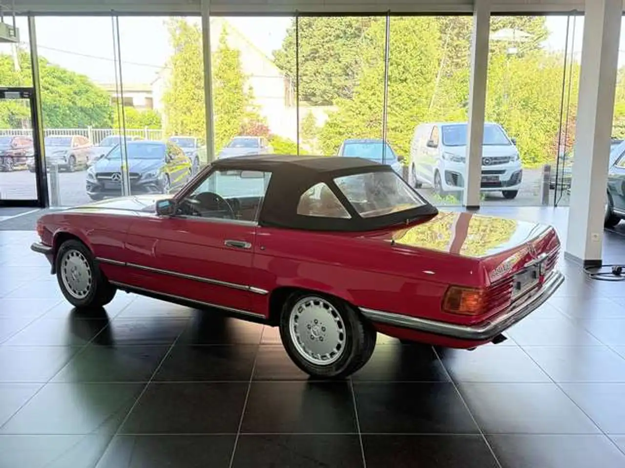 Mercedes-Benz SL 300 R107 Automaat, foto 7
