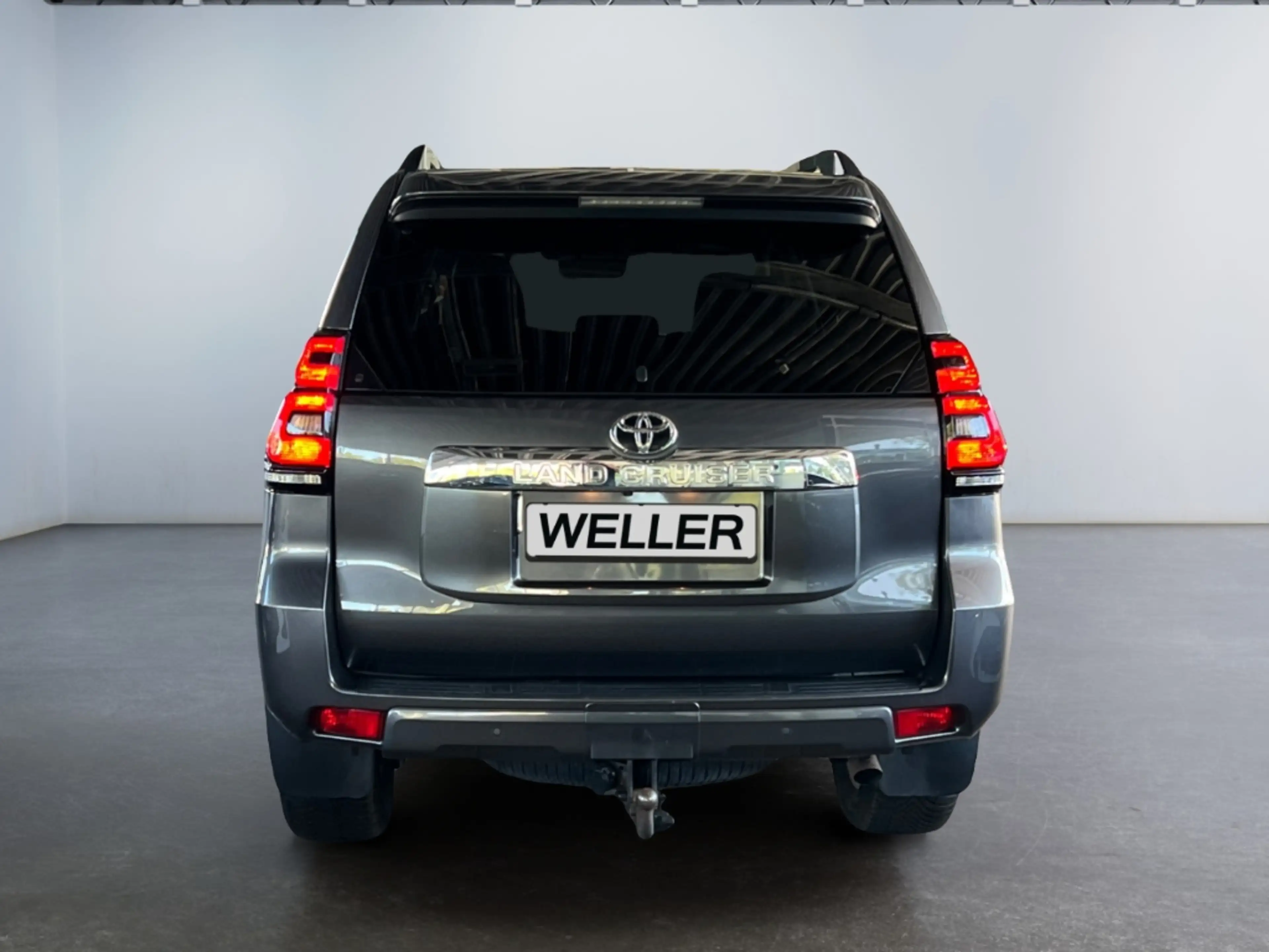 Toyota Land Cruiser 2.8 D-4D Executive *360°*Leder*4xSHZ* — photo 6