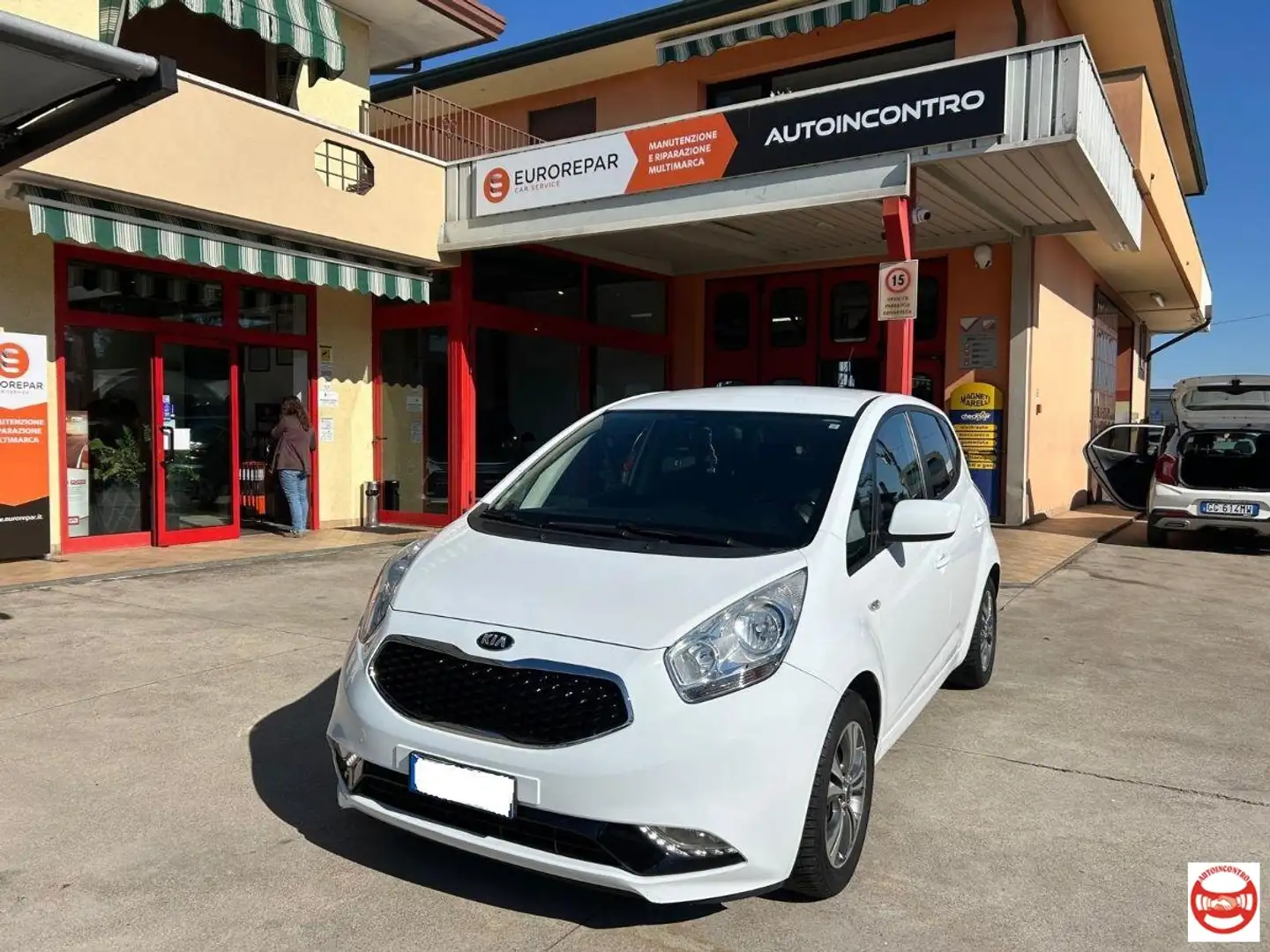 Kia Venga 1.4 Cool eco Gpl E6 Weiß - 1