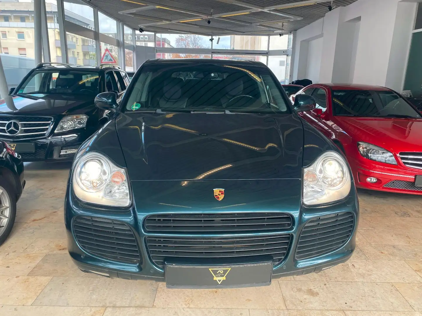 Porsche Cayenne Turbo/Led./Navi/4xSHZ/Xen./S.Dach/ Grün - 2