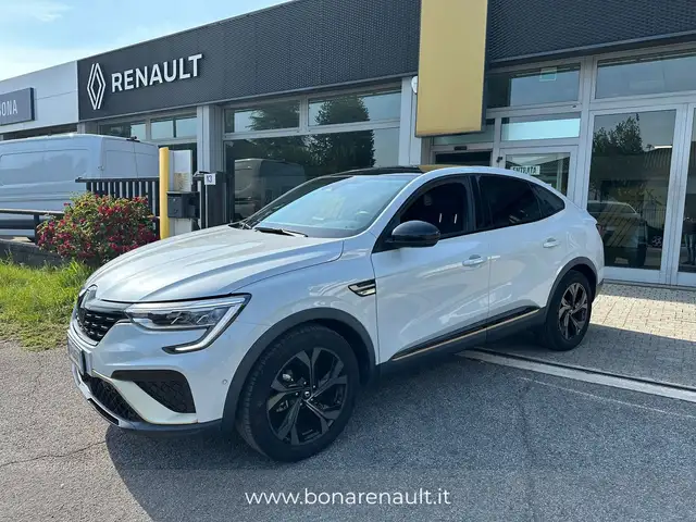 2023 Renault Arkana in White for sale