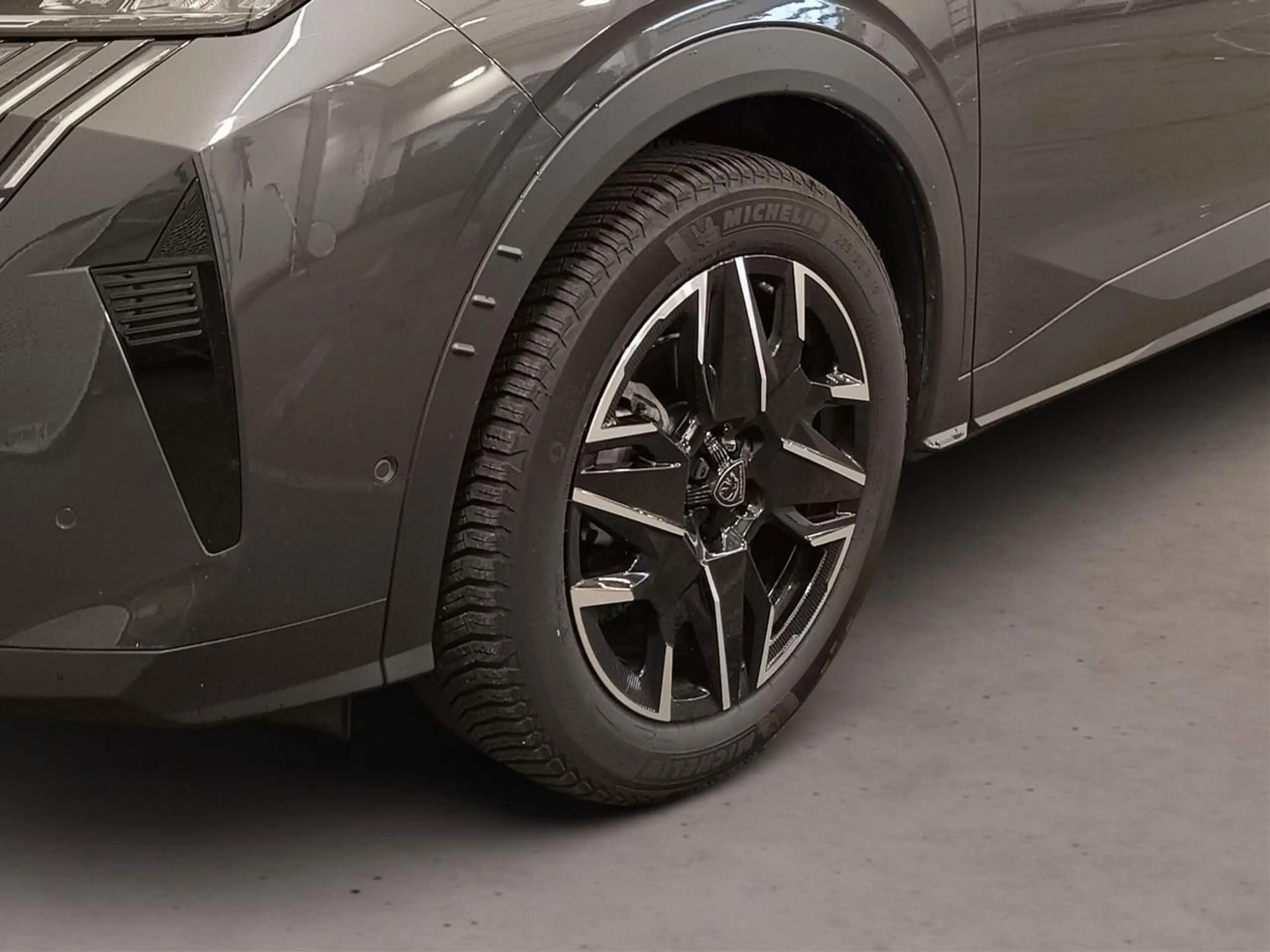 Peugeot 3008 Hybrid 145 ALLURE E-DSC NAVI/LED/KAMERA — photo 5