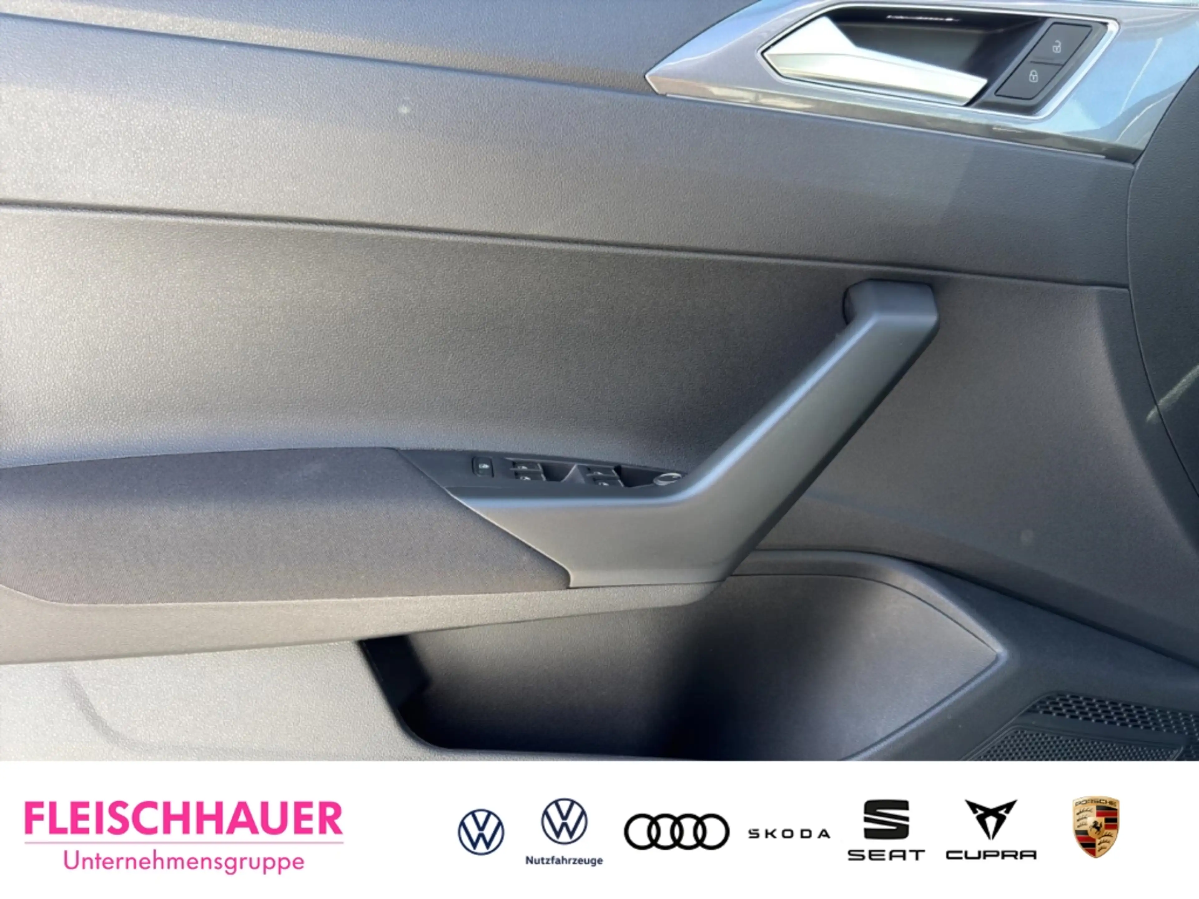 Volkswagen Taigo 1.0 TSI Style Navi+RK+LED+CarPlay+Navi+PDC-Plus+ — photo 10