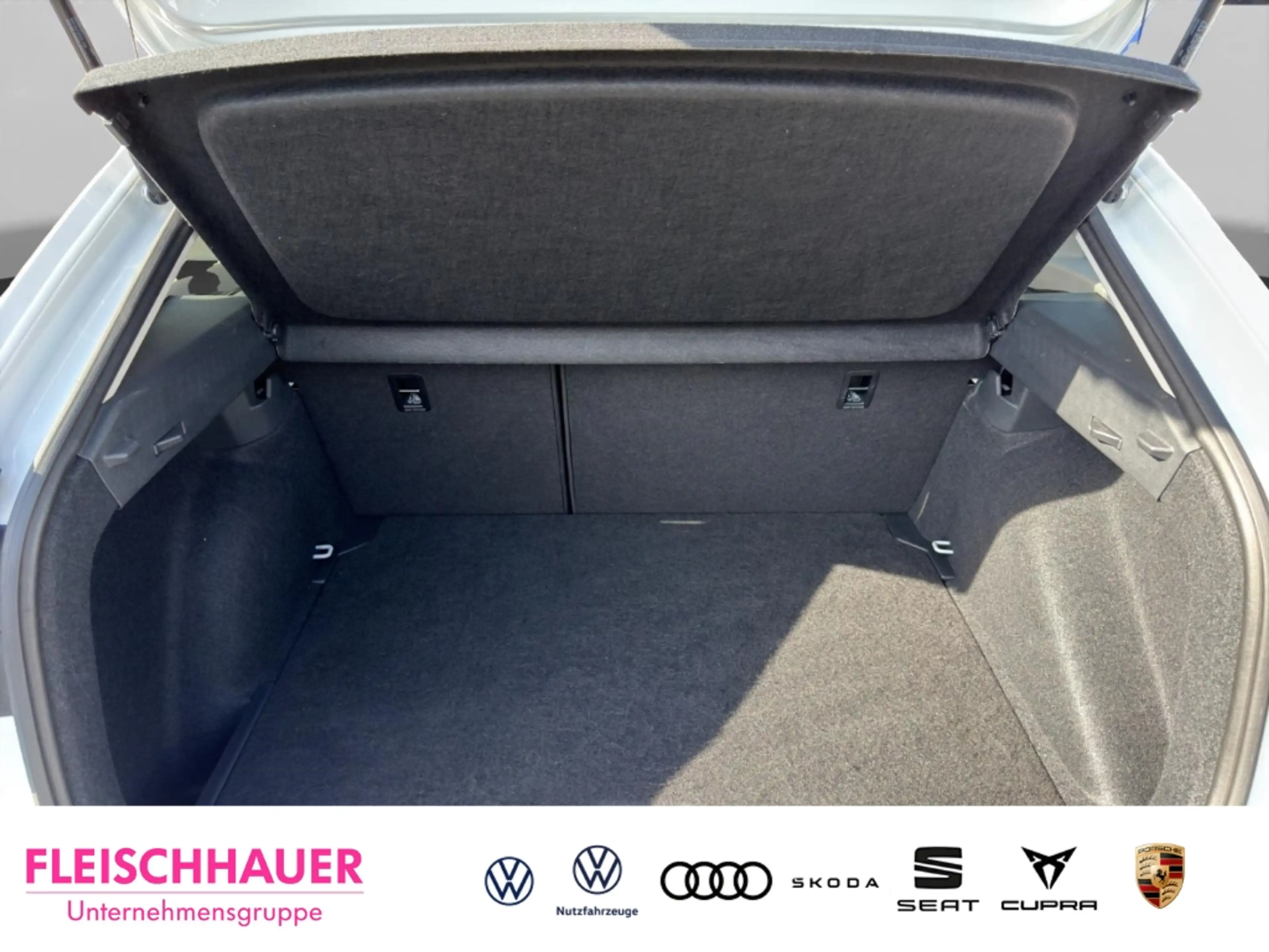 Volkswagen Taigo 1.0 TSI Style Navi+RK+LED+CarPlay+Navi+PDC-Plus+ — photo 15