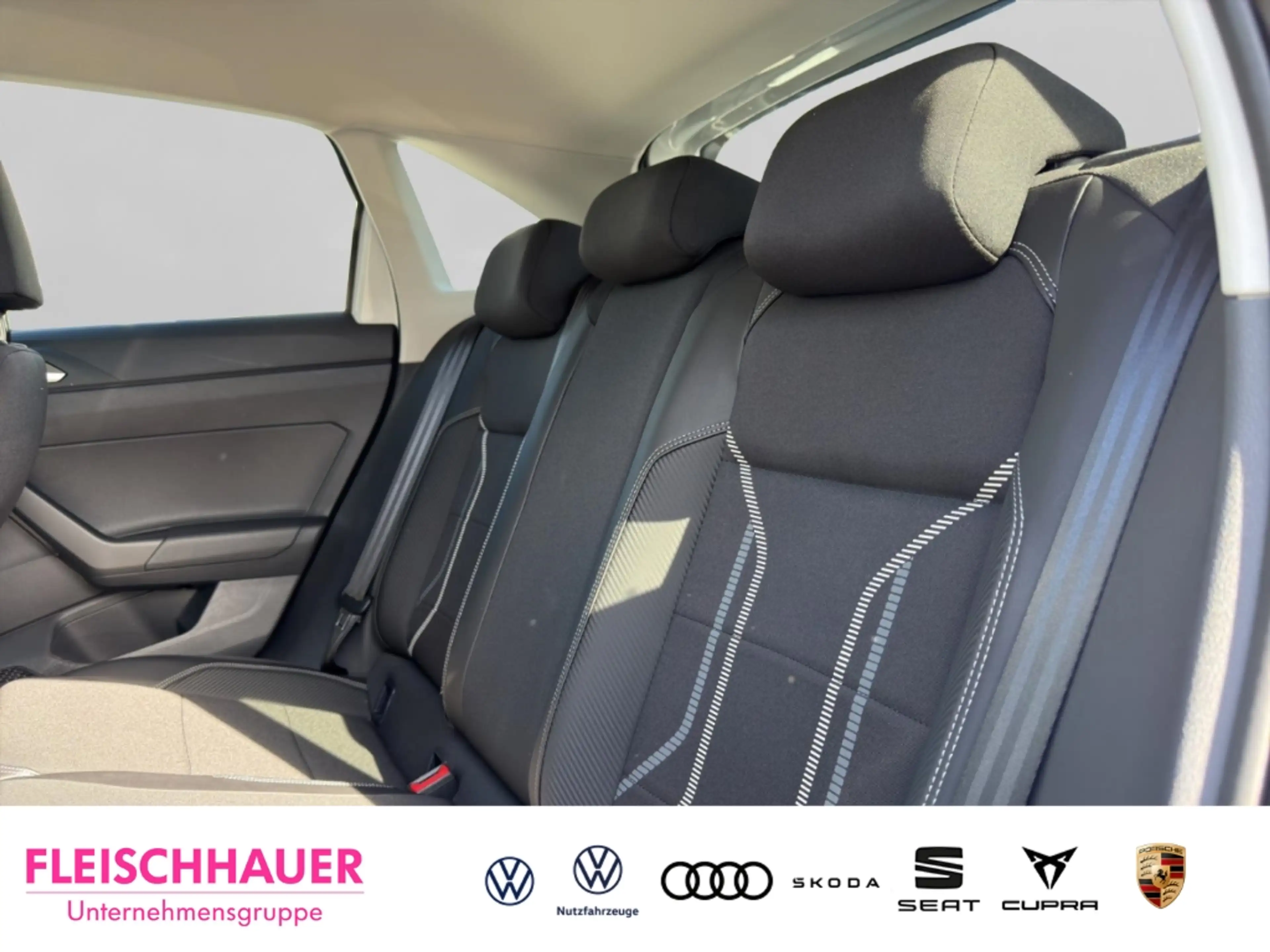 Volkswagen Taigo 1.0 TSI Style Navi+RK+LED+CarPlay+Navi+PDC-Plus+ — photo 11