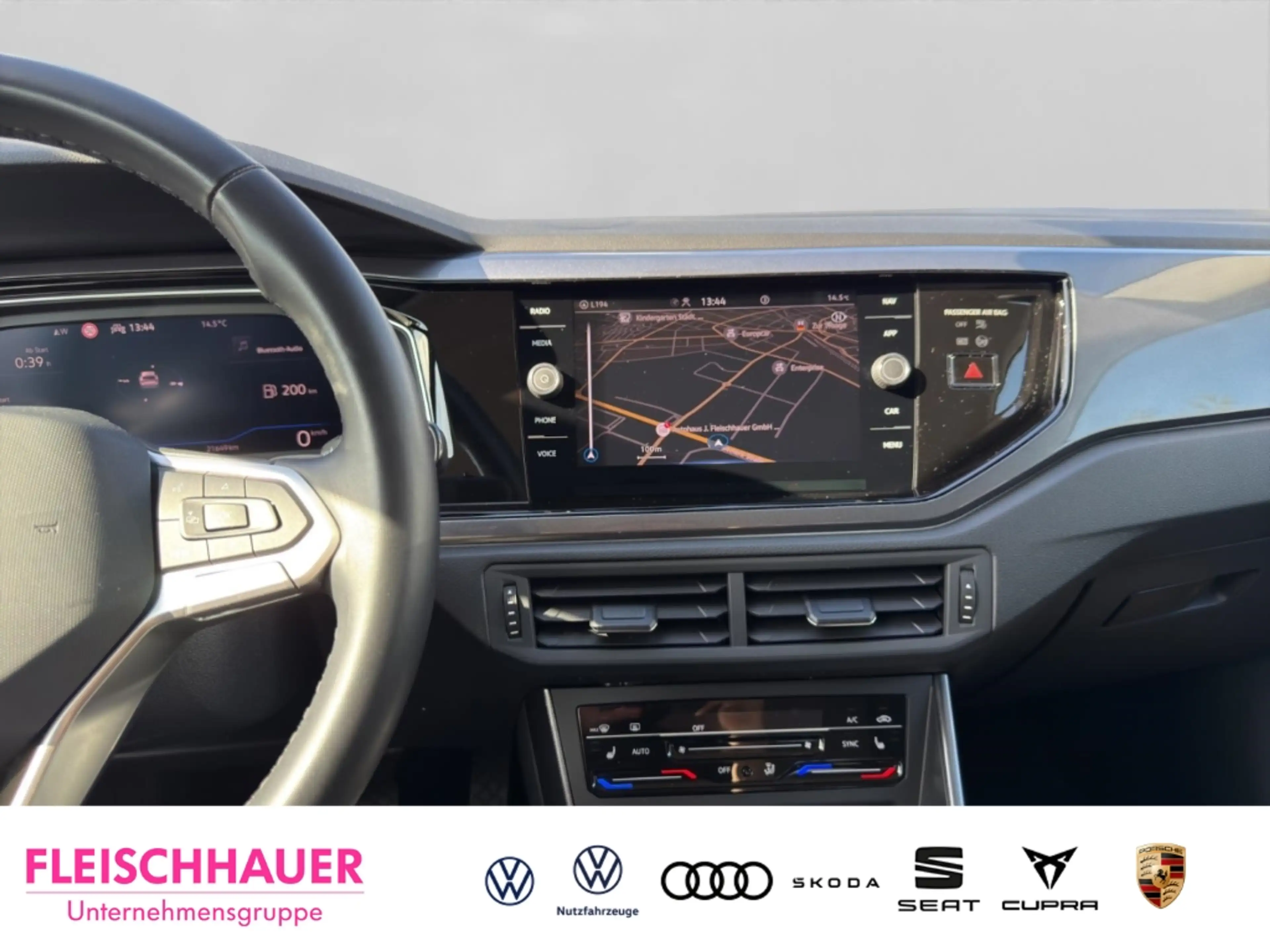 Volkswagen Taigo 1.0 TSI Style Navi+RK+LED+CarPlay+Navi+PDC-Plus+ — photo 13
