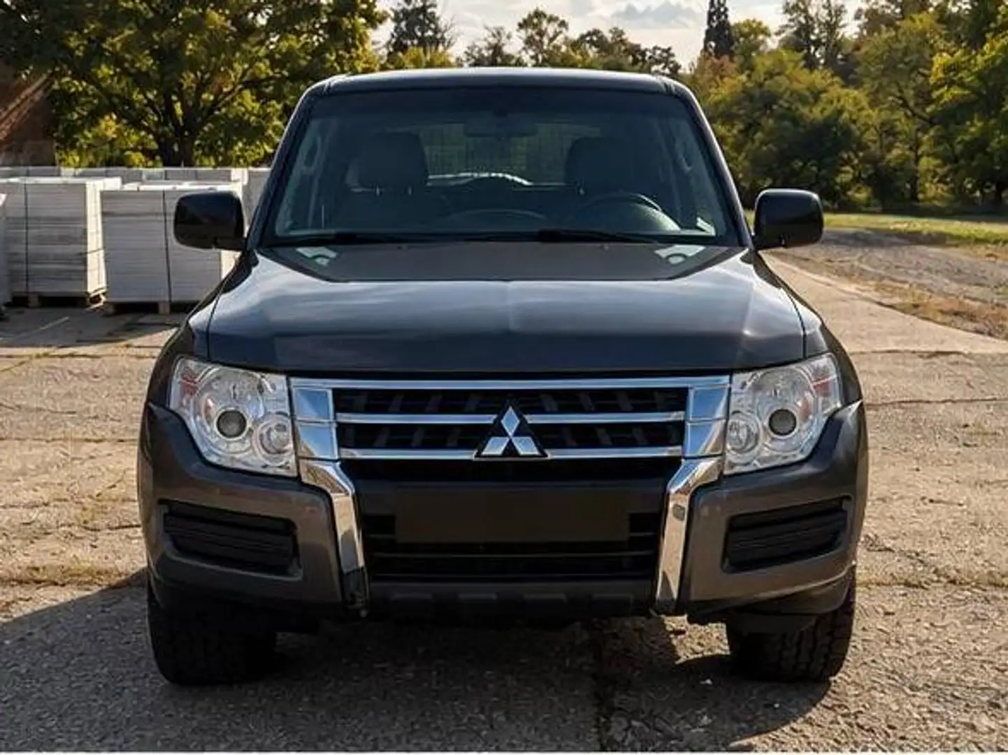 Mitsubishi Pajero Pajero 3,2 DI-D Inform AT Inform AT Grau - 2