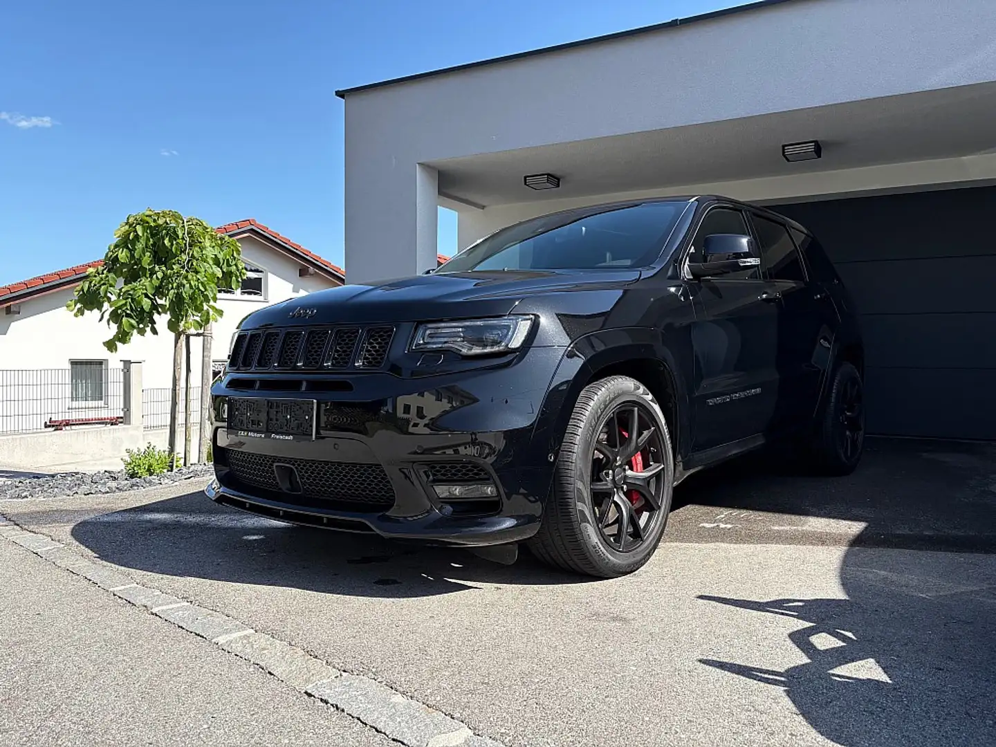 Jeep Grand Cherokee Schwarz - 2
