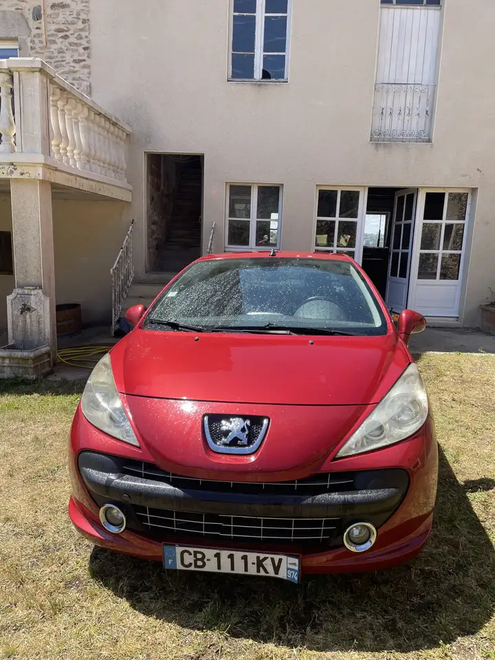 Peugeot 207 CC 1.6 HDi 16v FAP Sport