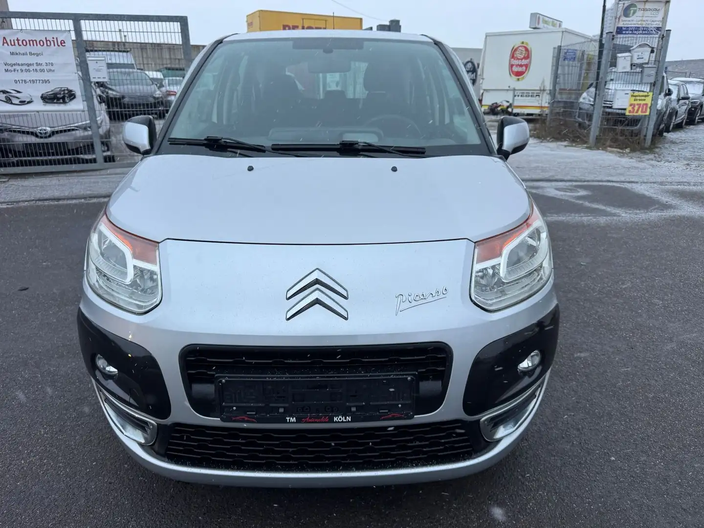 Citroen C3 Picasso Tendance. 1-Hand Grau - 2