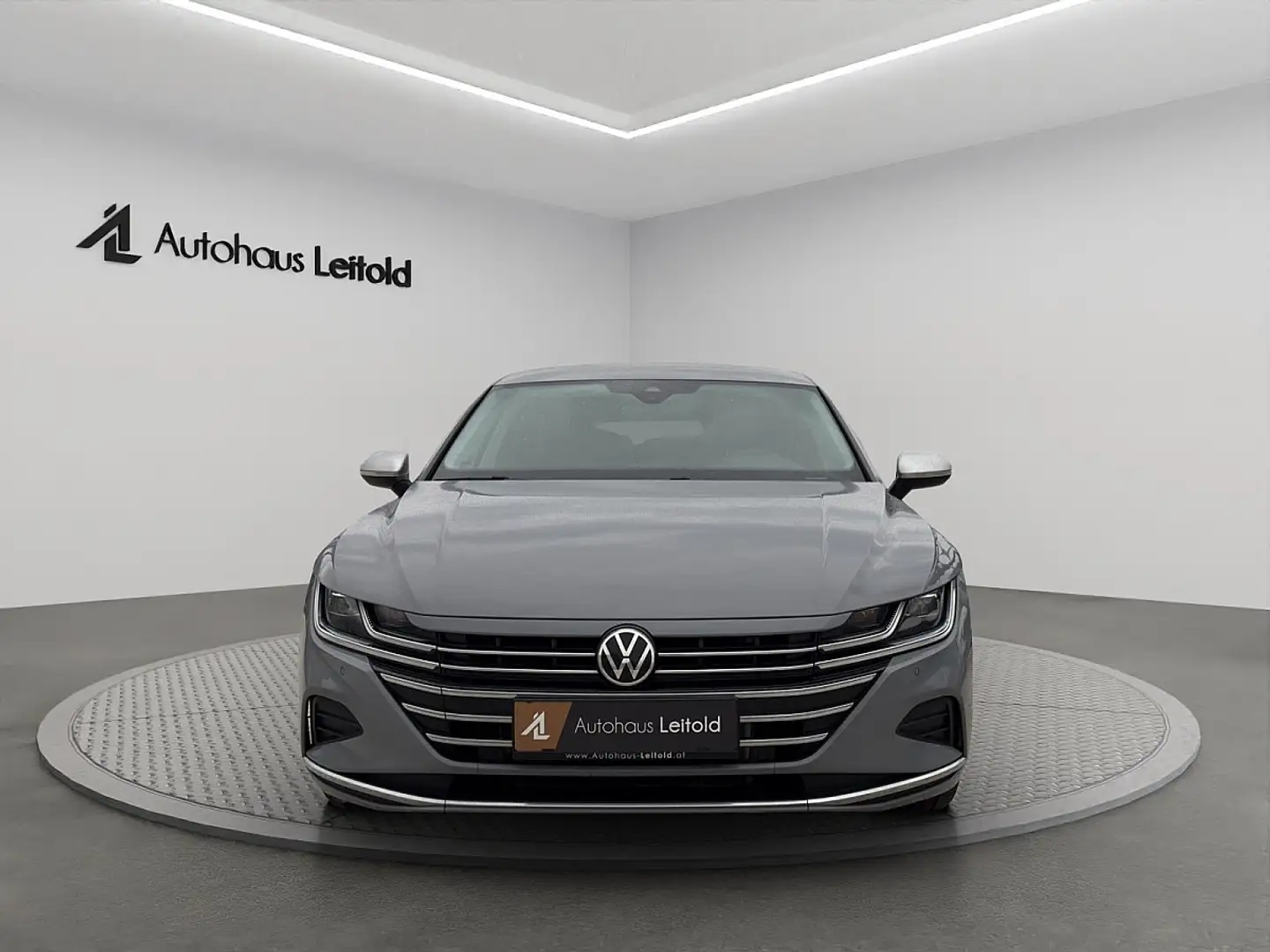 Volkswagen Arteon SB Elegance 2,0 TDI DSG LEDER ACC LED VIRTUAL M... Grau - 2