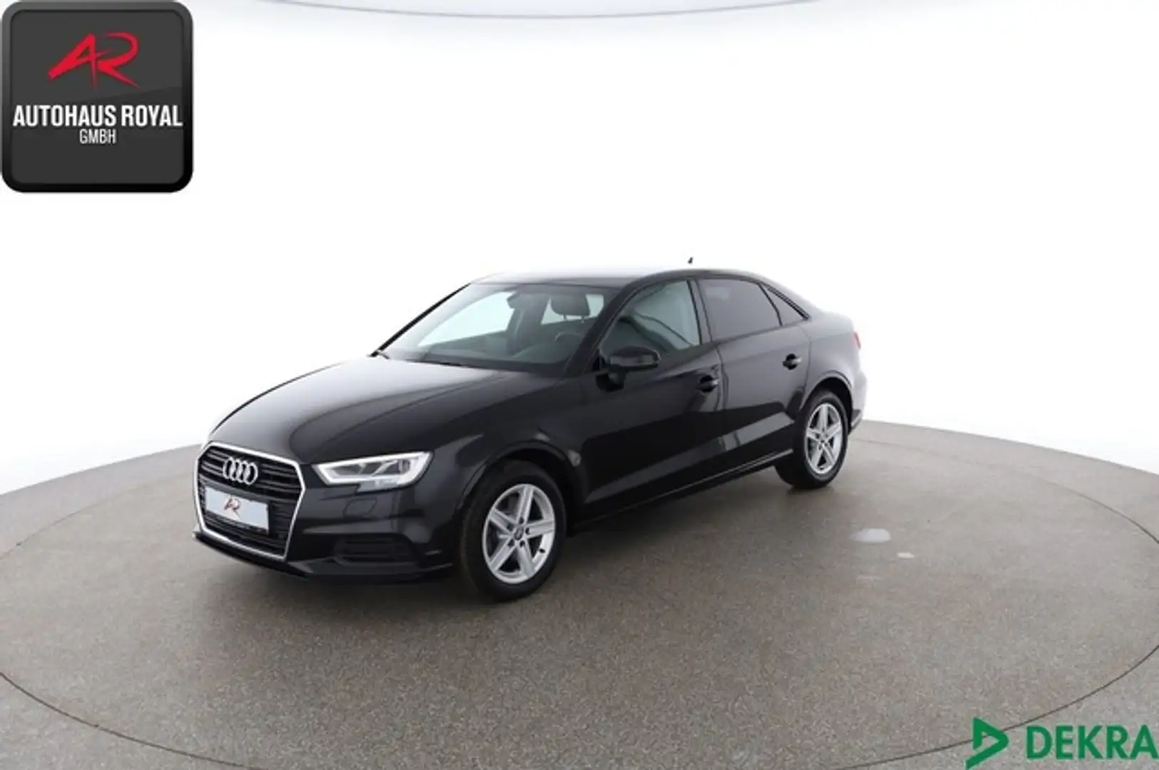 Audi A3 Limousine 35 TDI STANDHEIZ,LED,CARPLAY,1.HAND Černá - 1