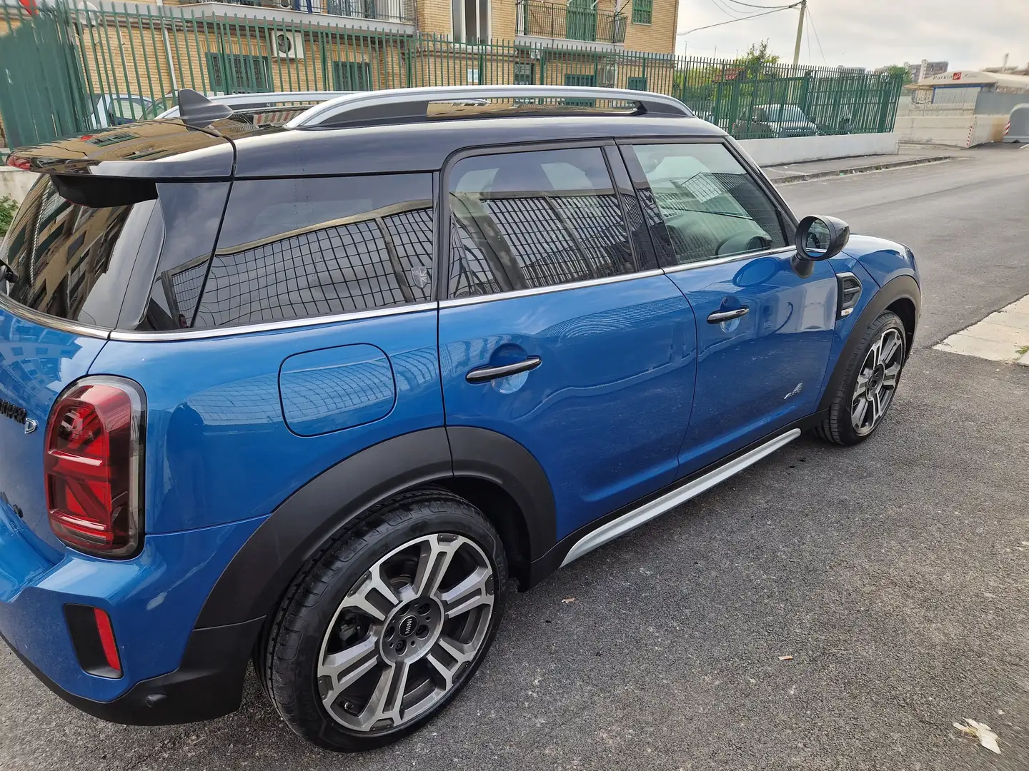 MINI Cooper D Countryman Mini Countryman D ALL 4 Yours Niebieski - 2