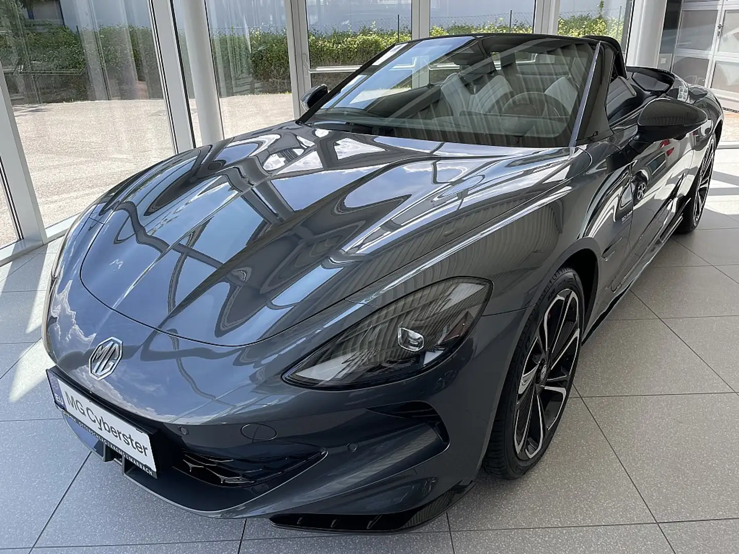 MG Cyberster 77kWh GT Grau - 1