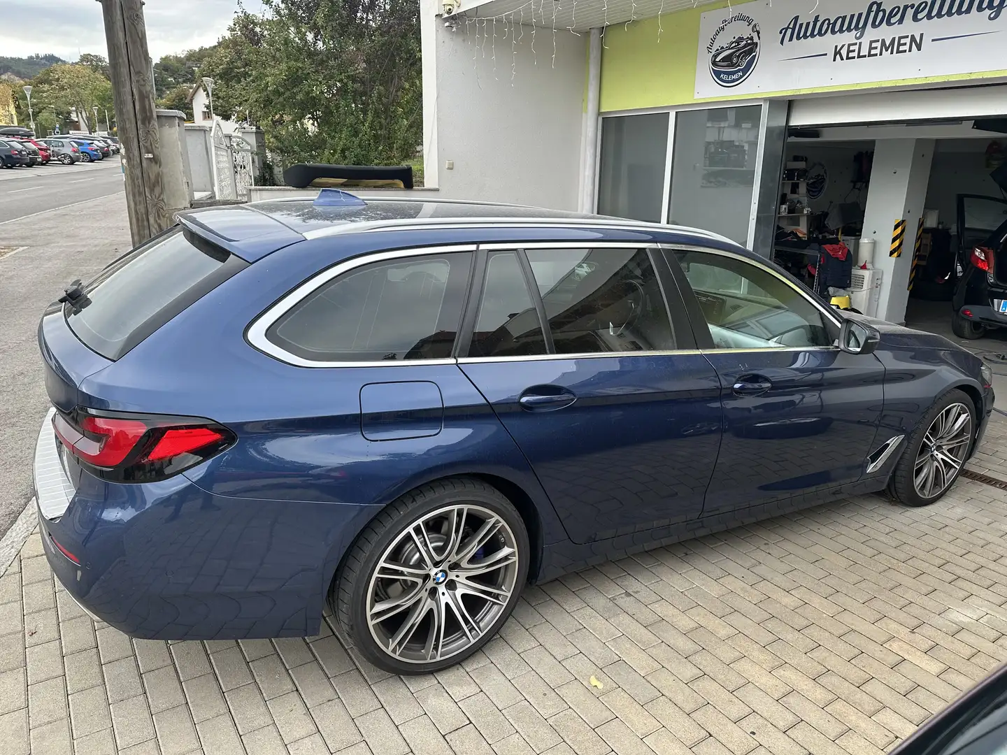 BMW 518 518d 48 V Touring Aut. - 1