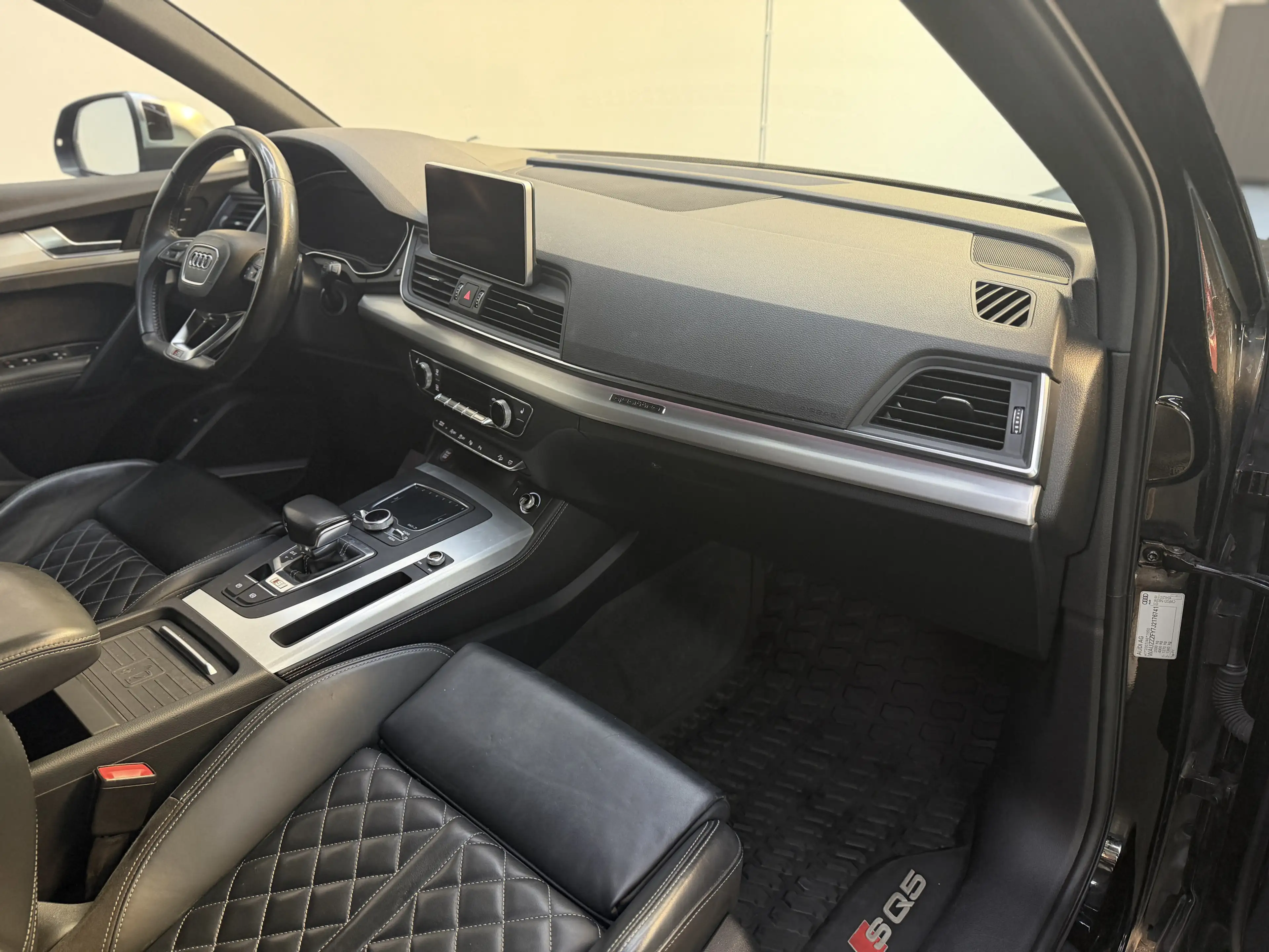 Audi SQ5 3.0 TFSI quattro|VOLL|Massage|3J.Garantie| — photo 21