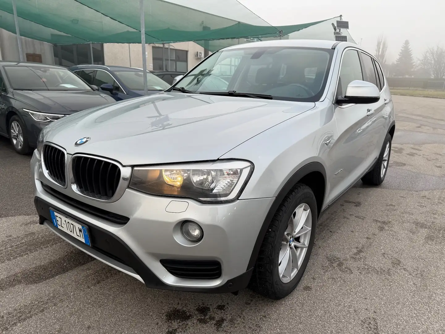BMW X3 X3 xDrive20d Business aut. Gris - 1