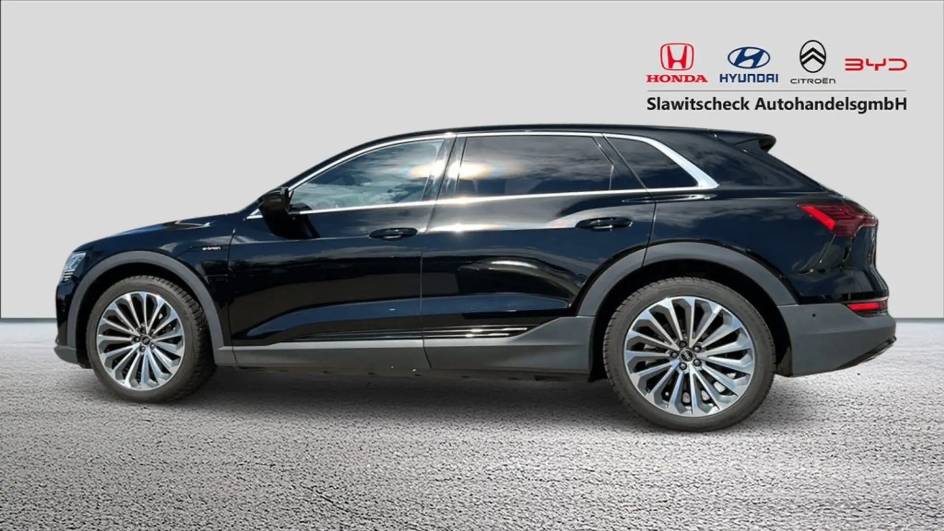 Audi e-tron Audi e-tron Elektro Allrad e-tron 50 quattro 71kWh Schwarz - 2