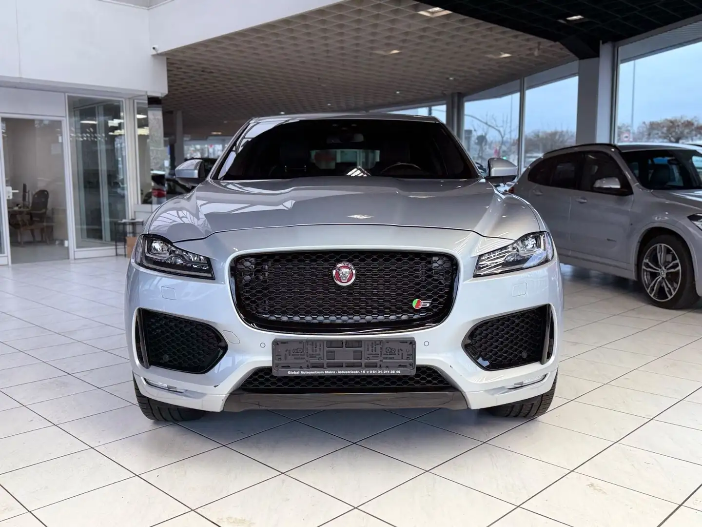 Jaguar F-Pace F-PACE 3.0 S AWD R Sport, Panorama, Head Up Argent - 2