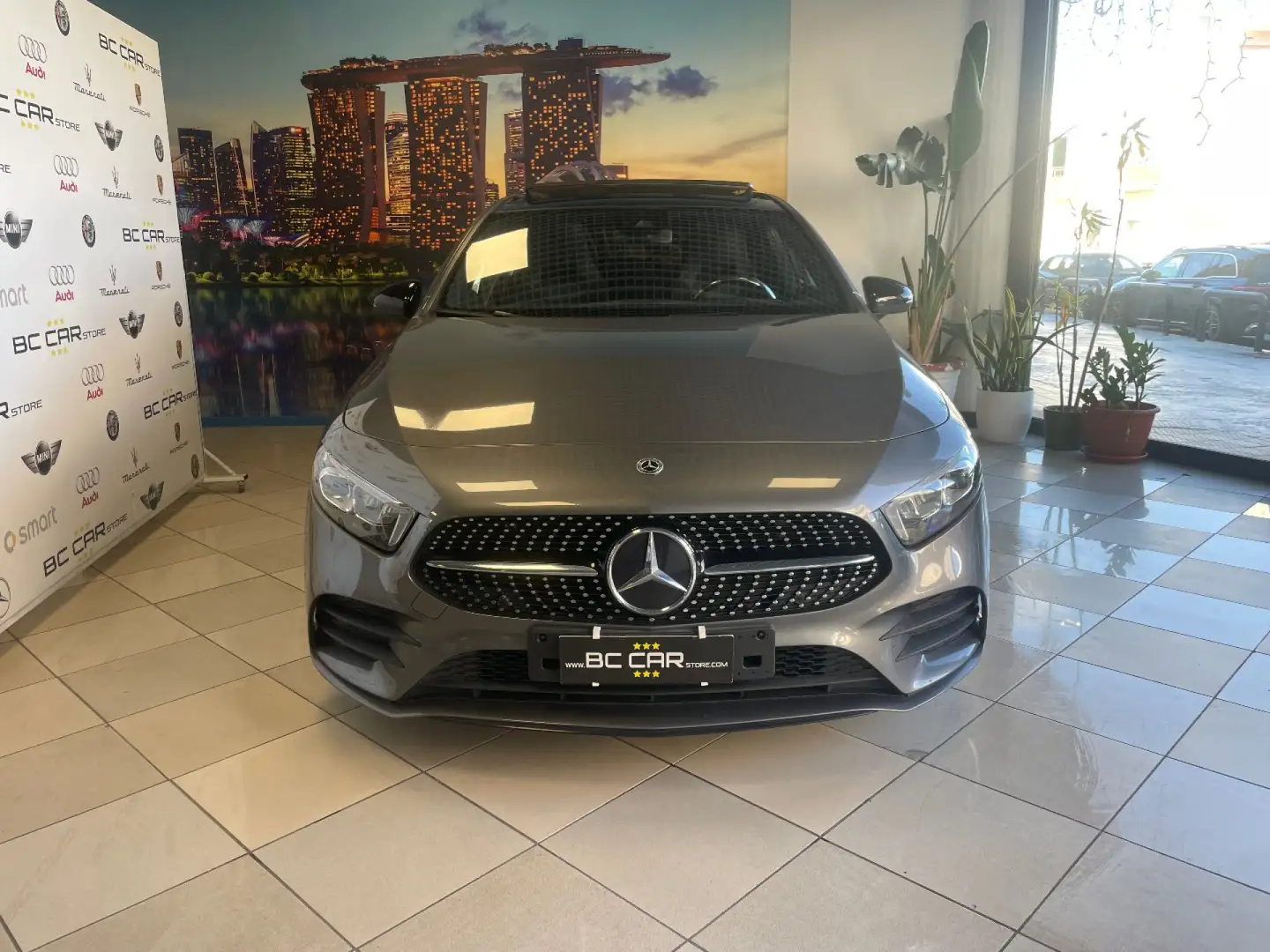 Mercedes-Benz A 180 d Premium AMG * PACK LUCI*TETTO Grigio - 2