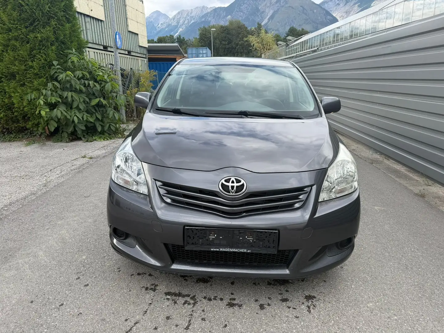 Toyota Verso 2.0 D-4D - 1