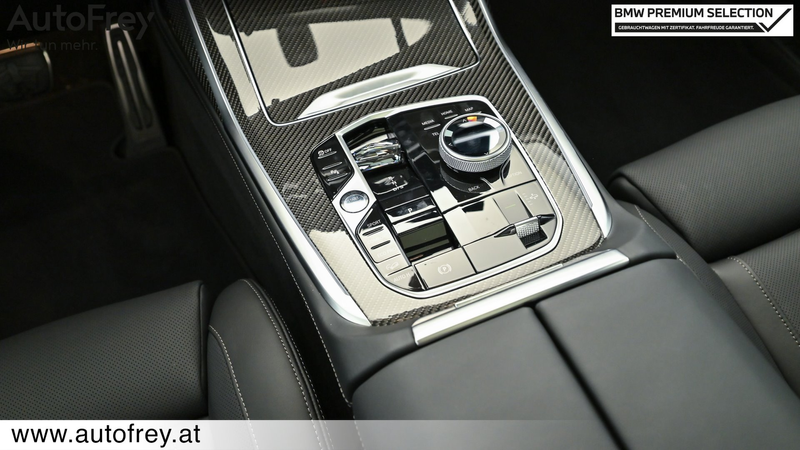 BMW X7 xDrive40d — photo 14