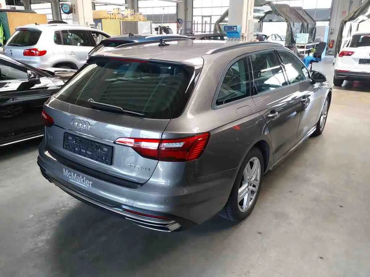 Audi A4 Avant Advanced 40 TFSI S tronic Navi PDC+ Sitzh LE Grau - 2