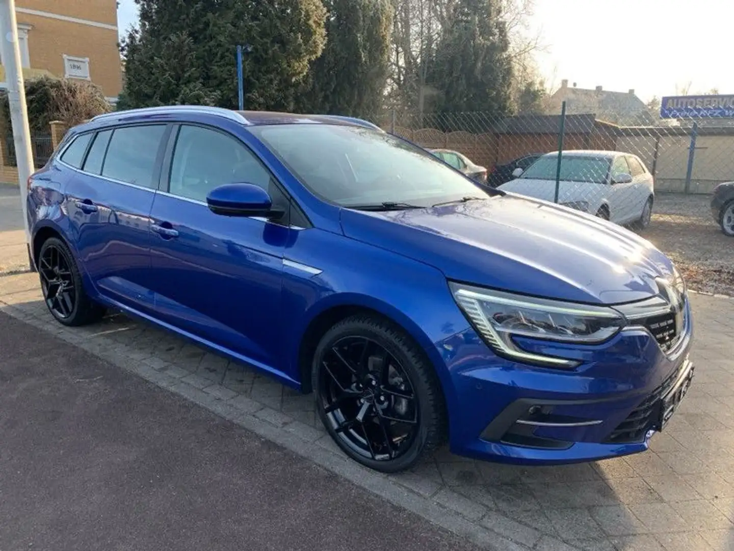 Renault Megane IV Techno, 1.Hd, 50KW Hybridantrieb, AHK Azul - 1