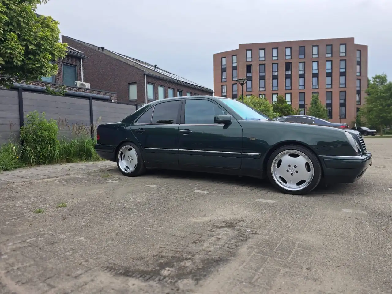 Mercedes-Benz E 240 Avantgarde, foto 3