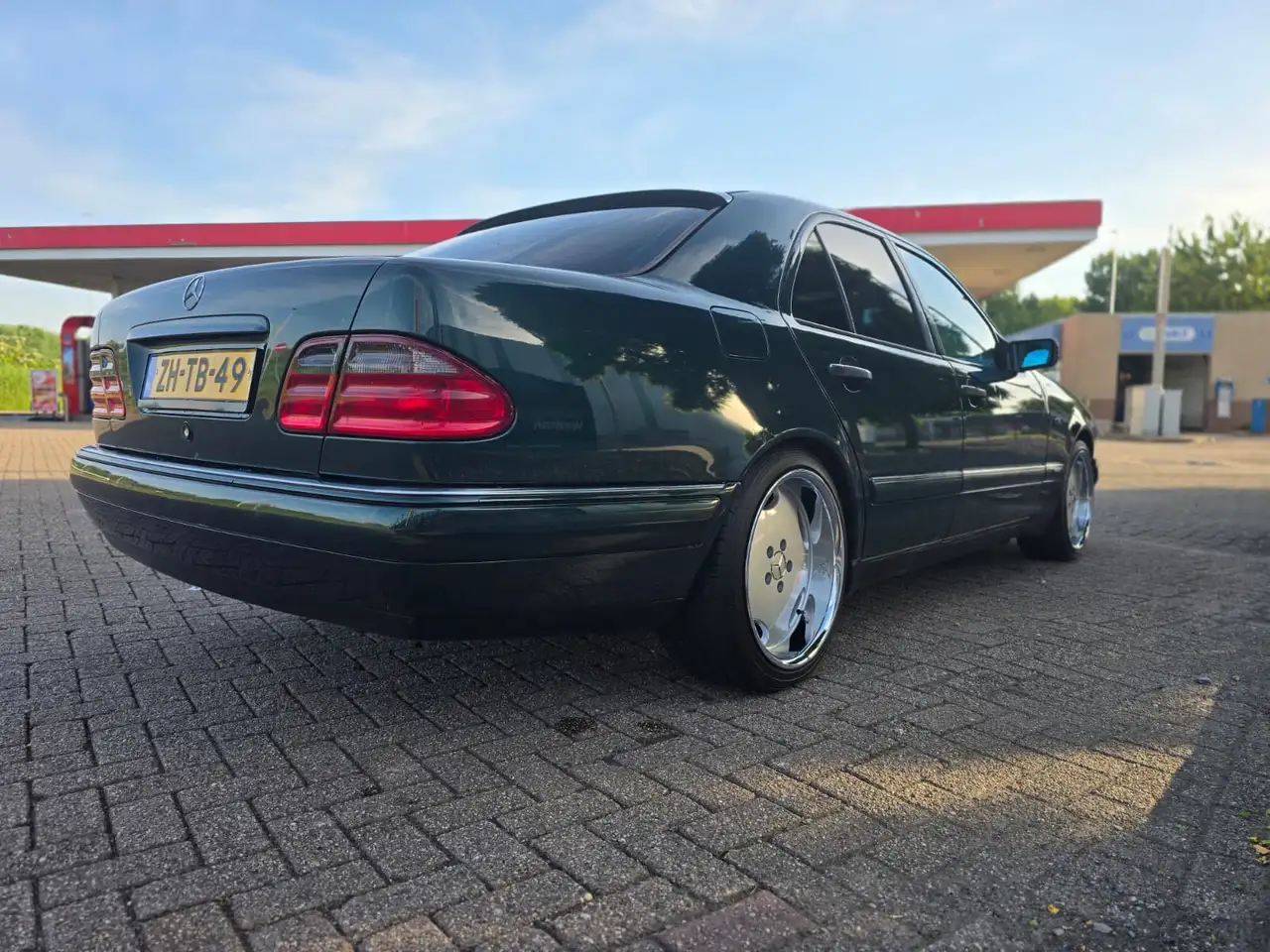 Mercedes-Benz E 240 Avantgarde, foto 4