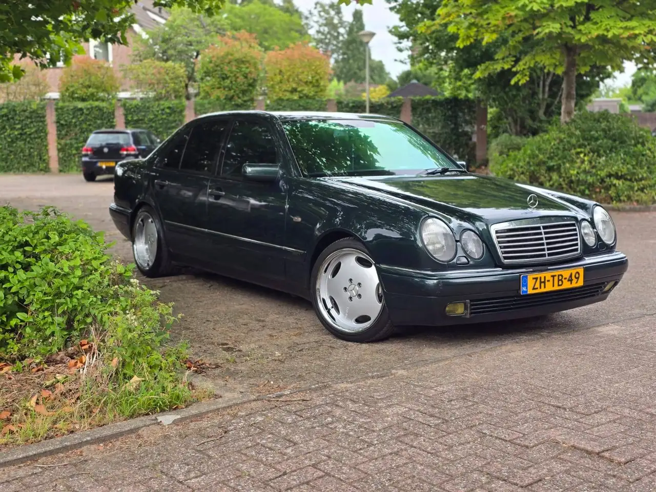 Mercedes-Benz E 240 Avantgarde, foto 2