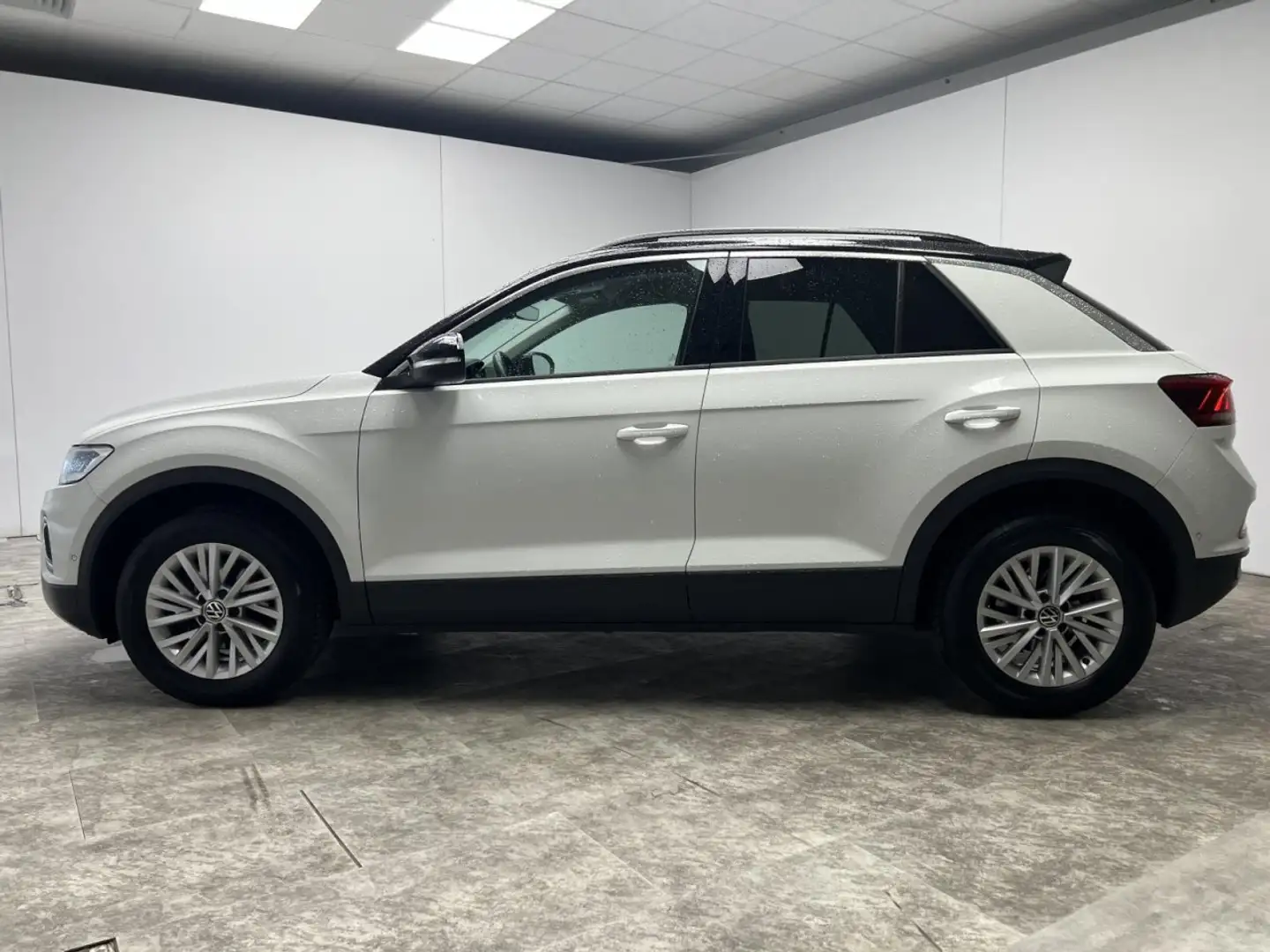 Volkswagen T-Roc 1.5 TSI Life Klima Rückfahrkamera Sitzheizung Weiß - 2