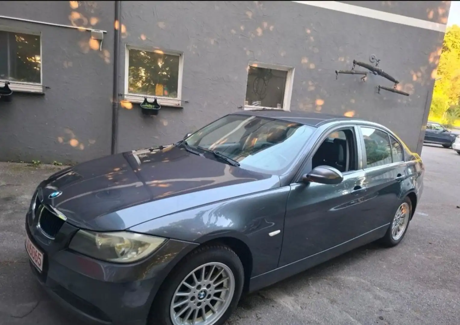 BMW 320 320i Touring - 2