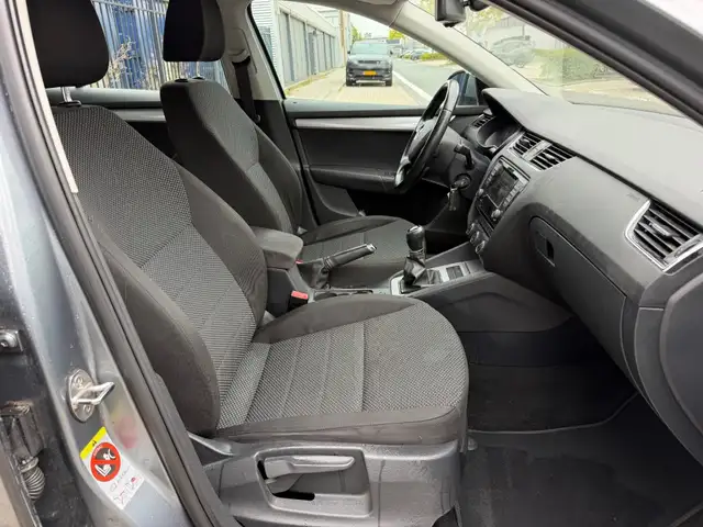 Skoda Octavia view 9