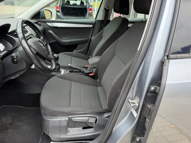Skoda Octavia view 10