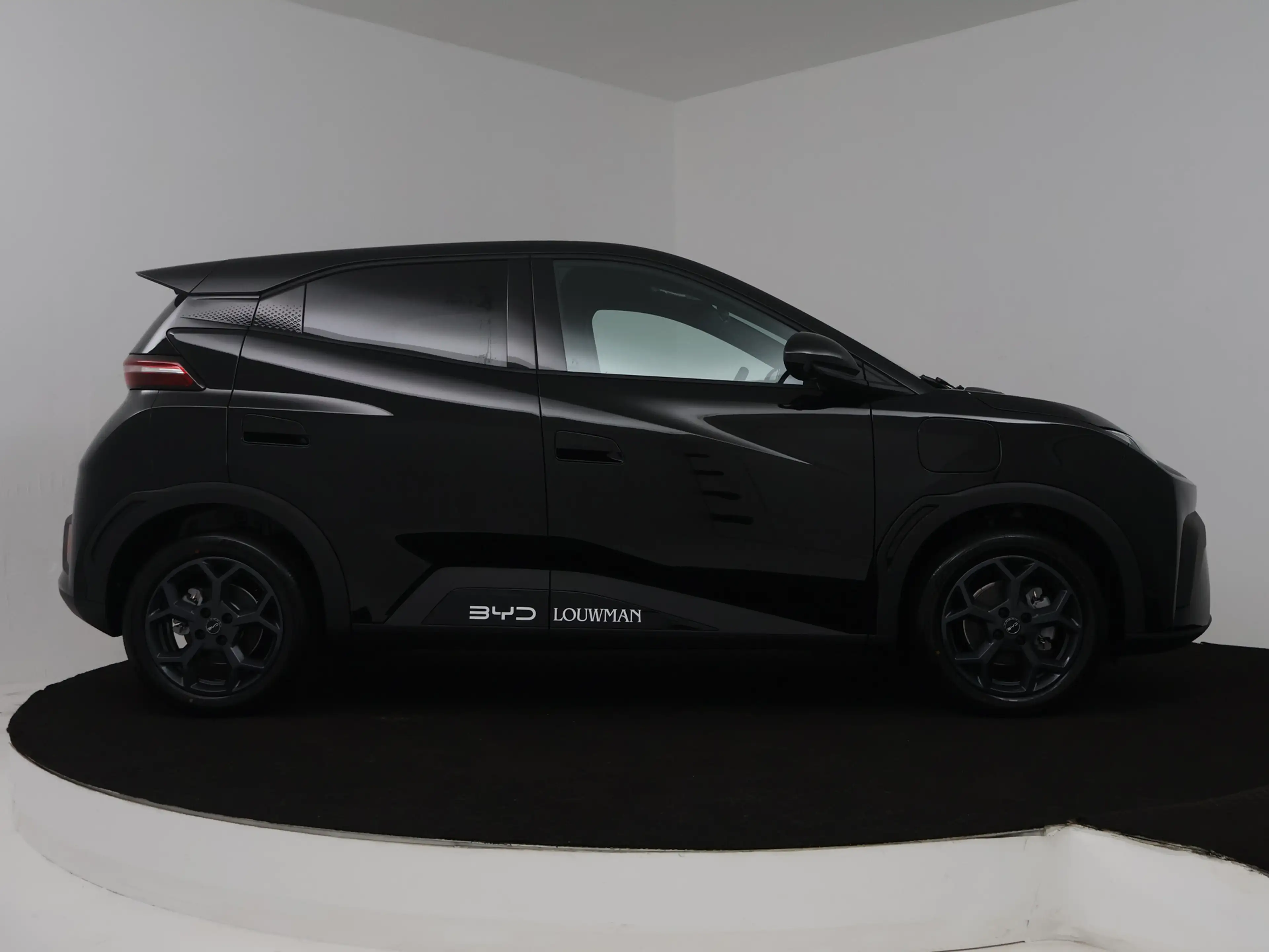 BYD Dolphin Surf Comfort 43 kWh | Origineel NL! — photo 14