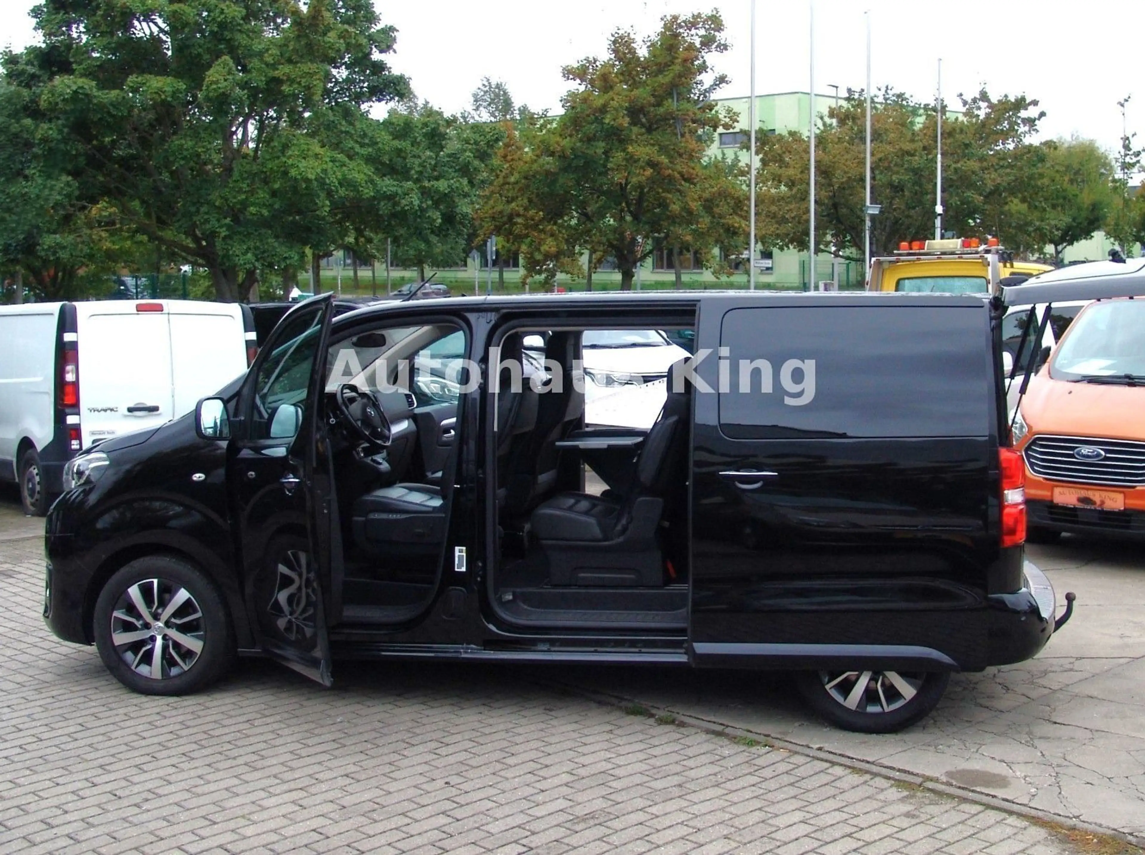 Toyota Proace Verso L2 Executive VIP-AUT/7Si/PANO/2S-tü — photo 5